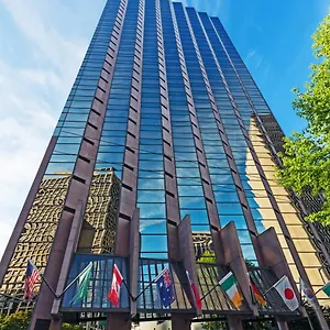 4* מלון Crowne Plaza Newly Renovated With No Fee