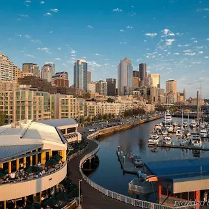 4* Отель Marriott Waterfront